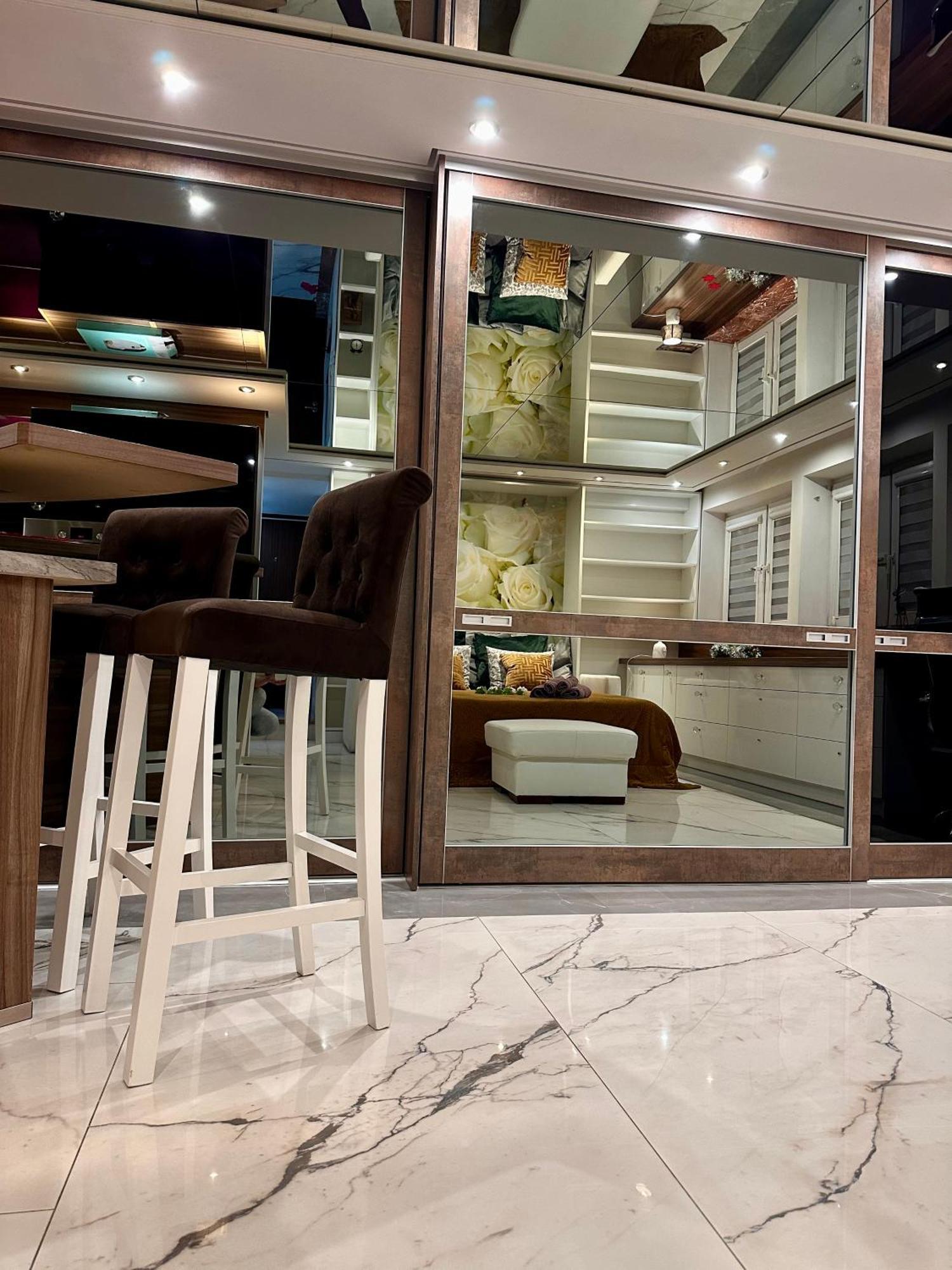 Deluxury Mirror Apartament Centrum วอร์ซอ ภายนอก รูปภาพ