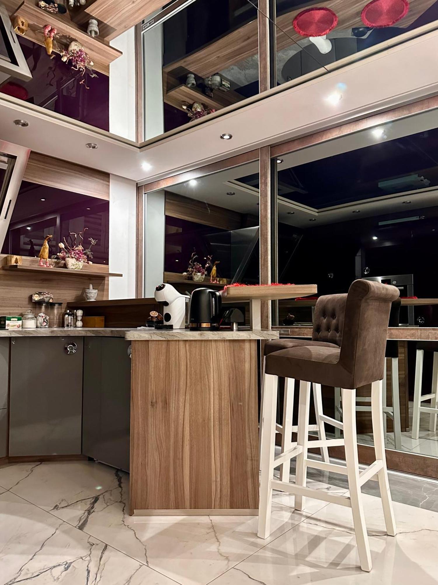 Deluxury Mirror Apartament Centrum วอร์ซอ ภายนอก รูปภาพ