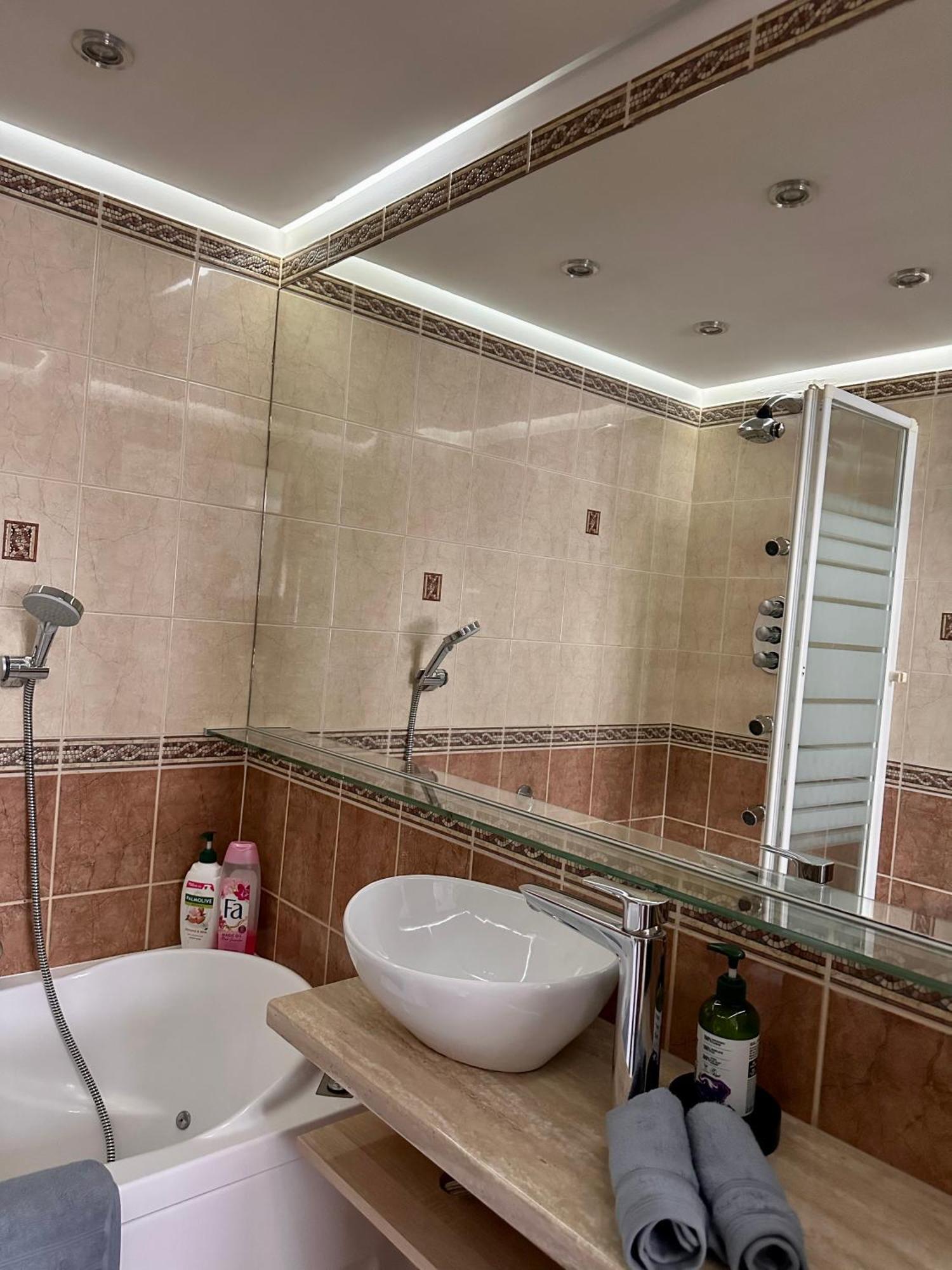 Deluxury Mirror Apartament Centrum วอร์ซอ ภายนอก รูปภาพ