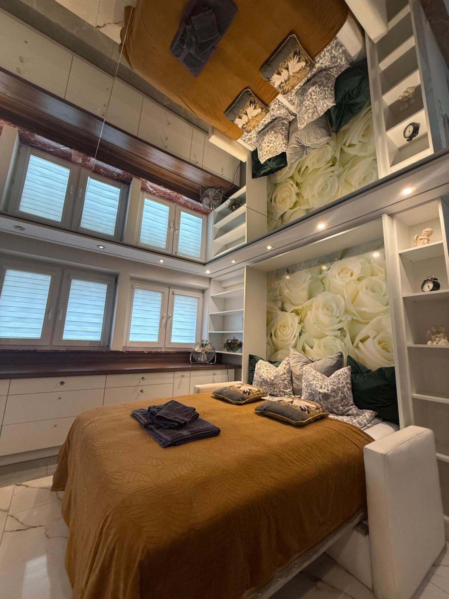 Deluxury Mirror Apartament Centrum วอร์ซอ ภายนอก รูปภาพ