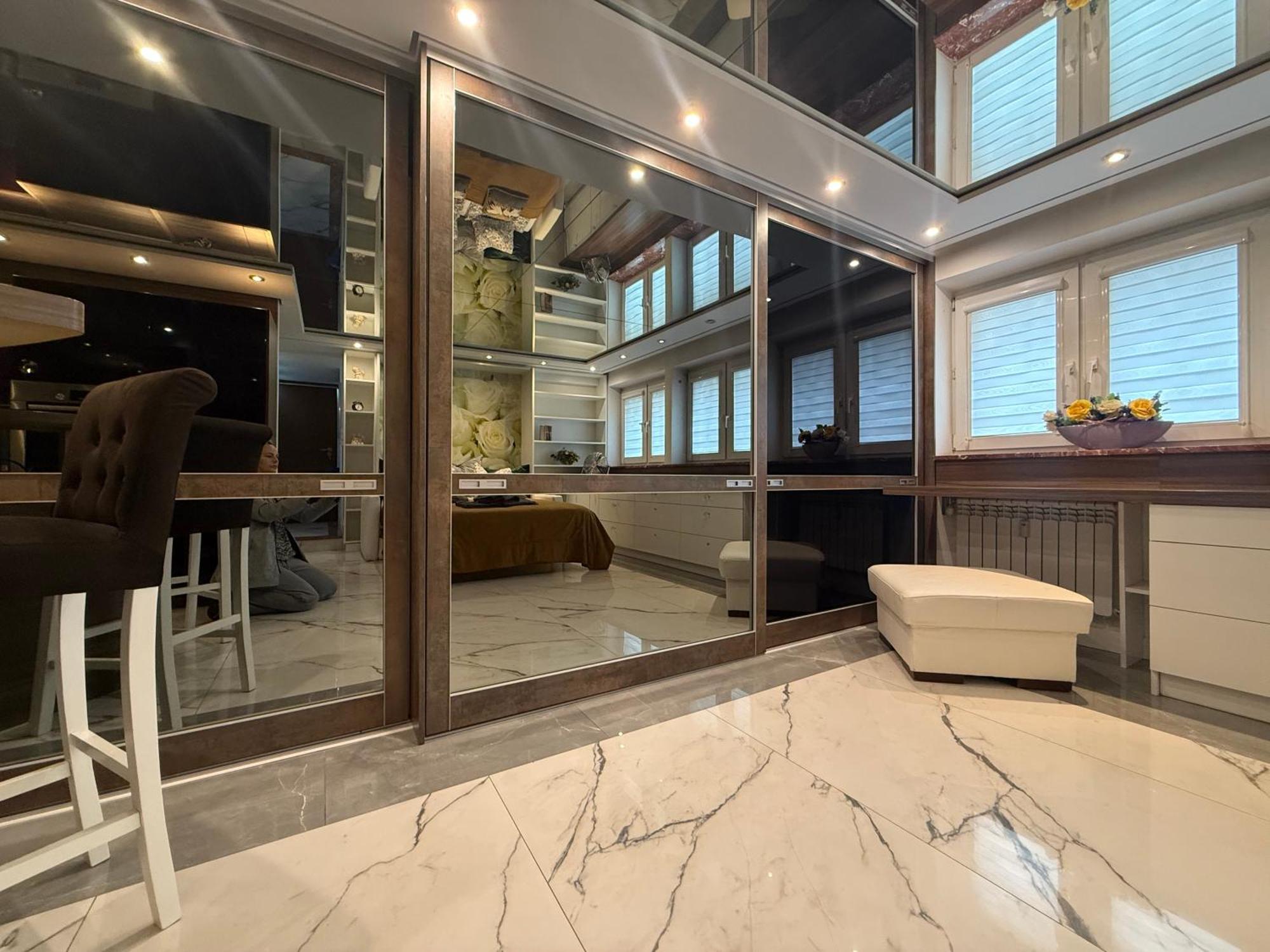 Deluxury Mirror Apartament Centrum วอร์ซอ ภายนอก รูปภาพ