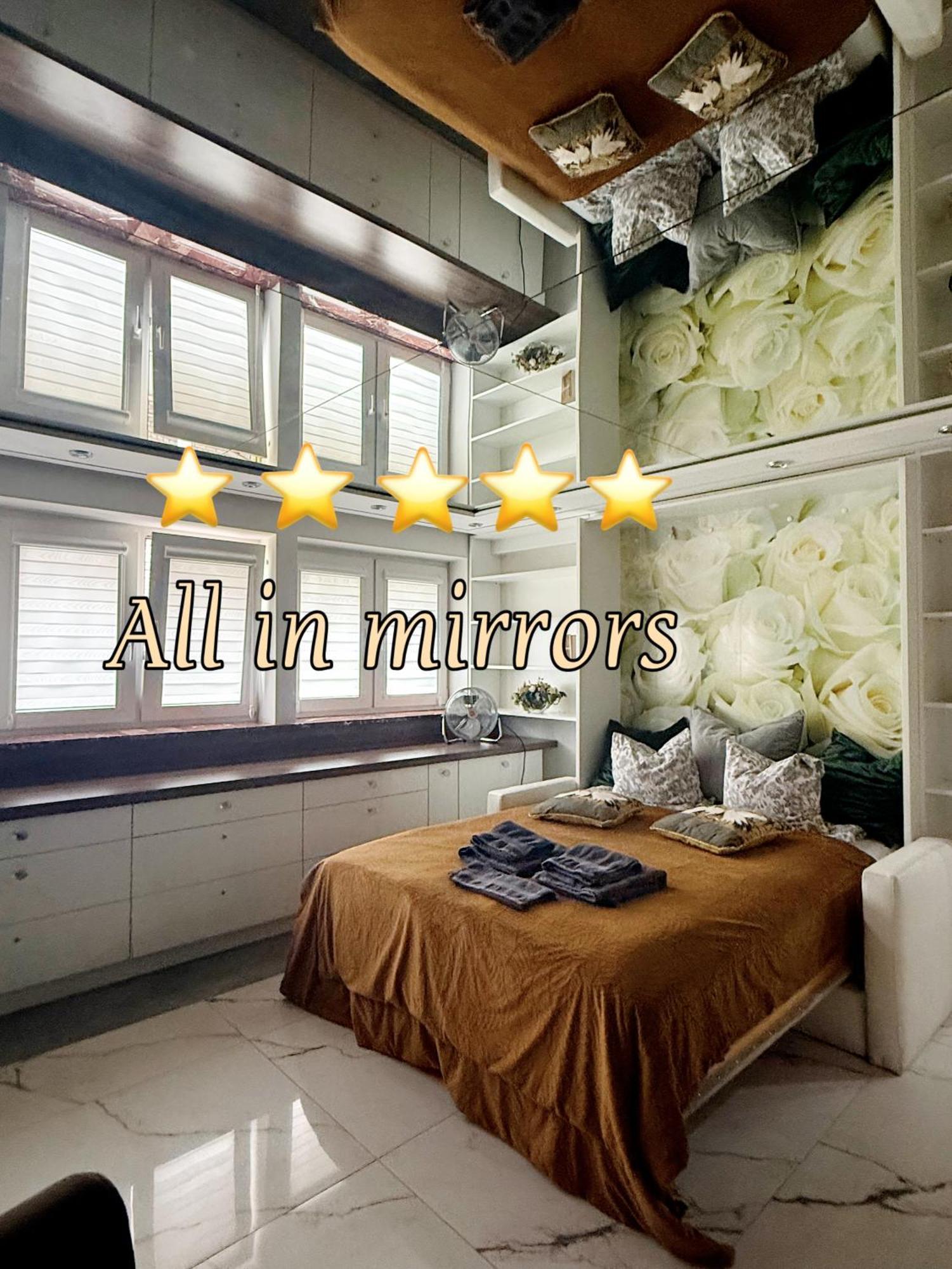 Deluxury Mirror Apartament Centrum วอร์ซอ ภายนอก รูปภาพ